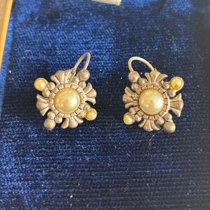 Silver and Pearl Floral Earrings